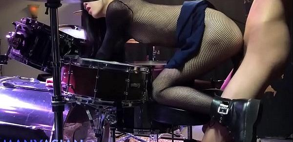  Asian fangirl fucks the drummer backstage HD